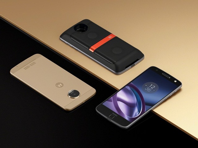 Image:Lenovo TechWorld’16: Moto Z и Moto Z Force
