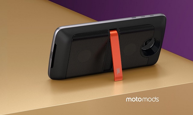 Image:Lenovo TechWorld’16: Moto Z и Moto Z Force