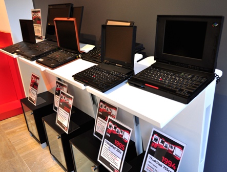 Image:Продължава изложбата на исторически модели ThinkPad в Lenovo Exclusive Store