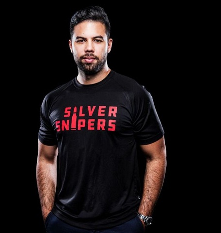 Image:Елитният отбор по Counter-Strike на Lenovo!