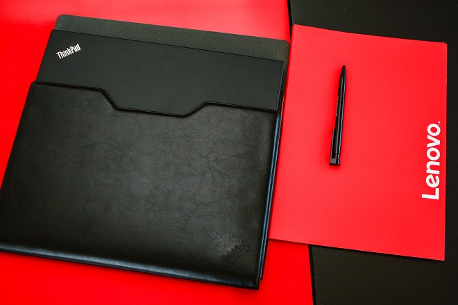 Image:X1 Carbon 4-то поколение вече в Lenovo Exclusive Store 